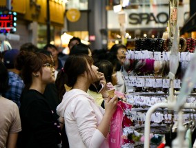 实体店化妆品退货技巧 在实体店退化妆品时该怎么说