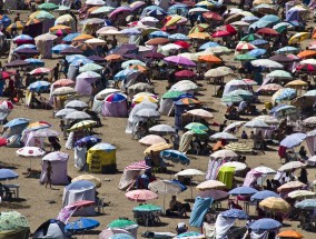 新年将至，日本出行旅客人数大增的背后故事 日本旅游人数统计