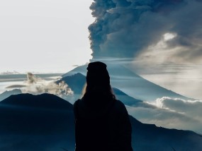 印尼伊布火山喷发，震撼与警醒 印尼伊布火山喷发最新消息