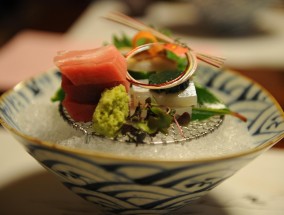 打造干净卫生的餐饮环境——让美食更健康 干净卫生餐饮的广告语