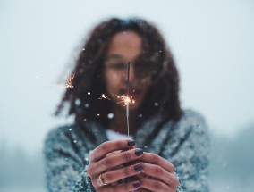 王家卫繁花，艺术之花，评价之争 王家卫电影繁花什么时候开机?