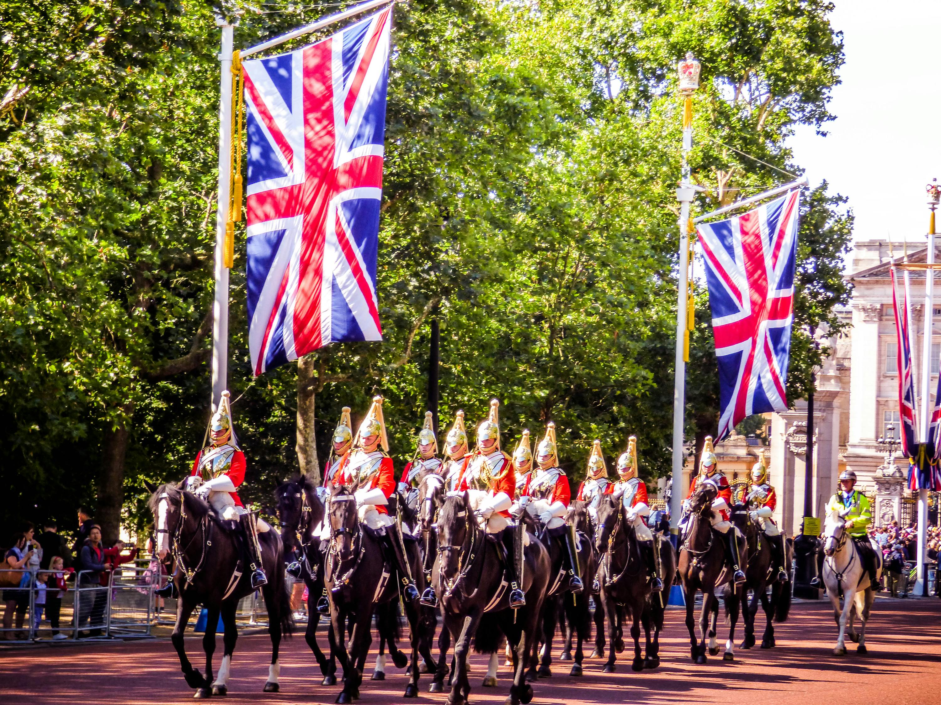 英媒爆料，英国明年将慷慨援乌23亿英镑，深化军事与经济合作 英国一年援助中国7130万英镑